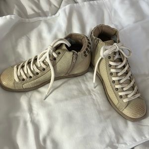 OTBT Samsulaz sneakers. Size 6 1/2. Beige with bronze grommets.
